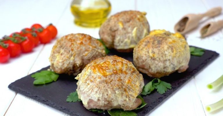 Месо полнето со печурки и кашкавал